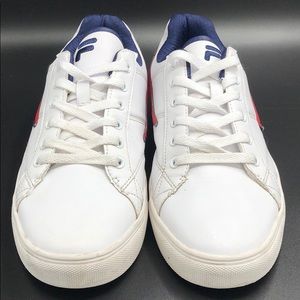 Fila Varallo Low Round Toe Leather Tennis Shoe